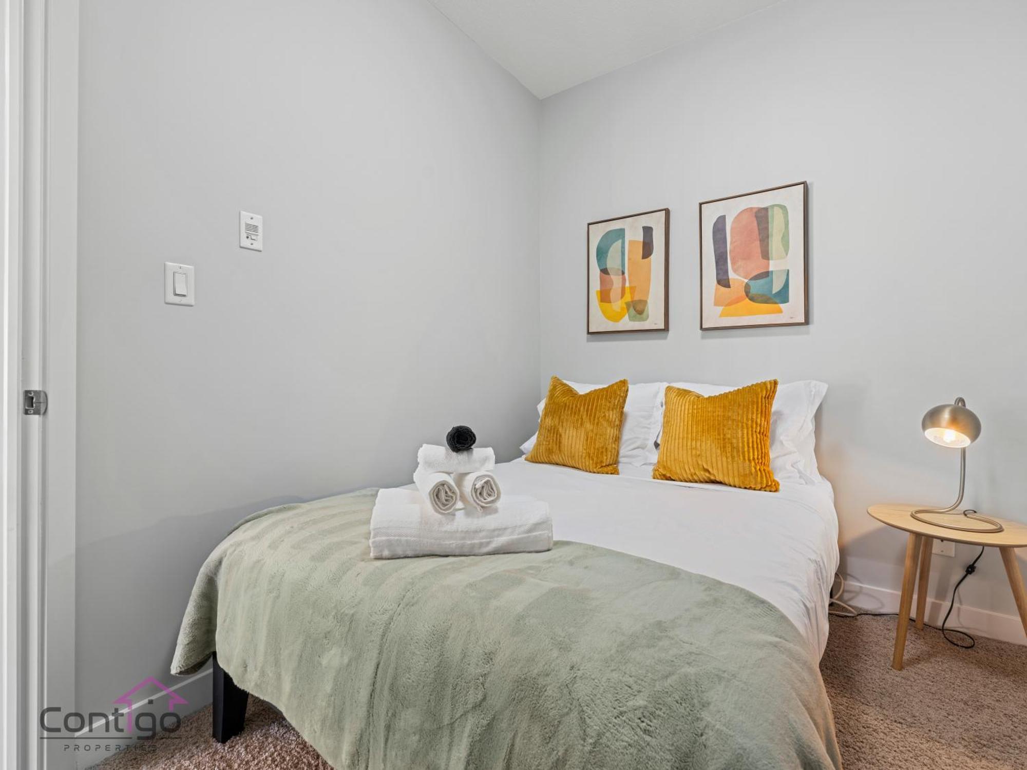 Studio Loft, 2 Bd, Ug Parking, 5 Min To Rogers! Edmonton Exterior foto