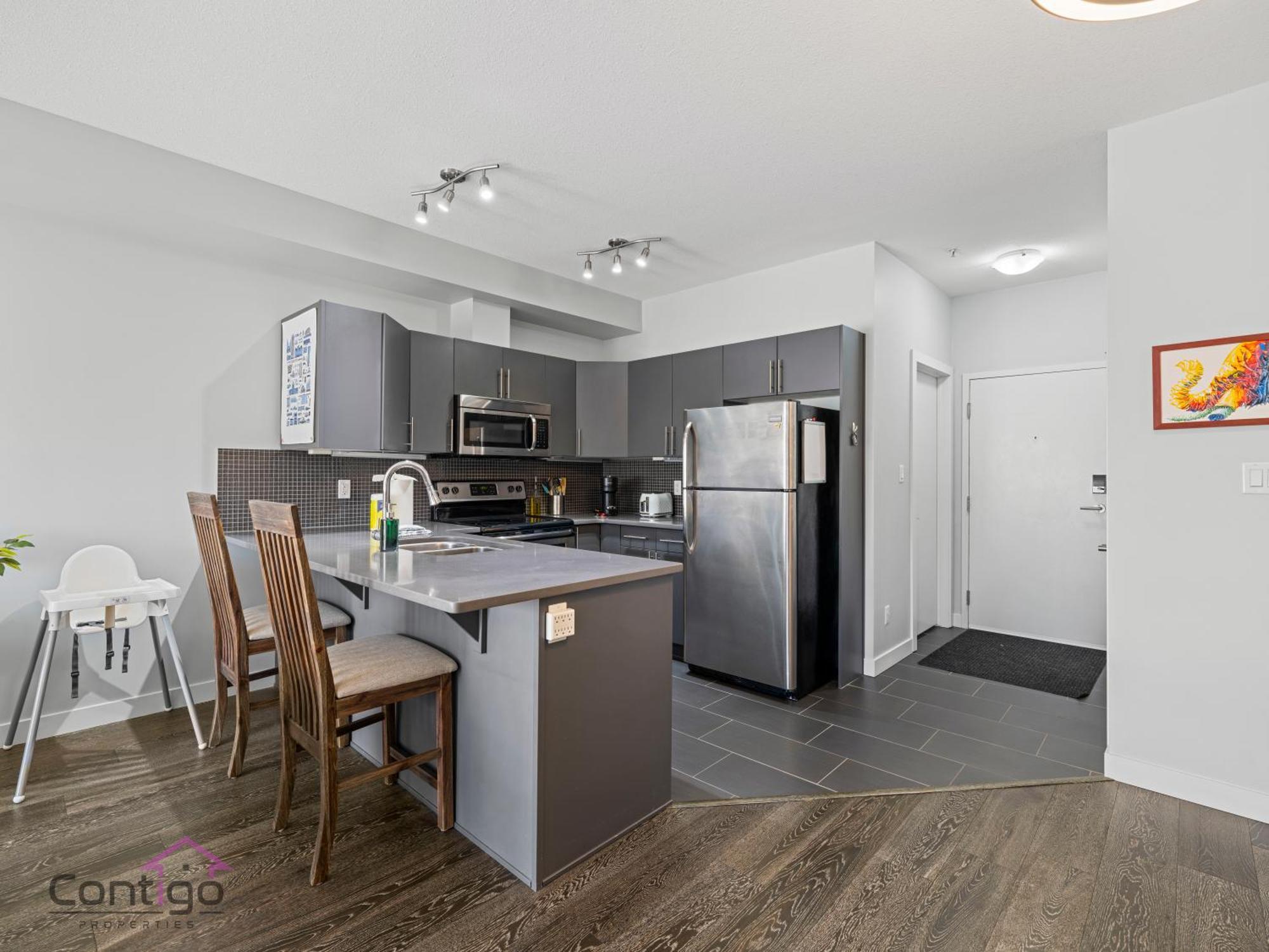 Studio Loft, 2 Bd, Ug Parking, 5 Min To Rogers! Edmonton Exterior foto